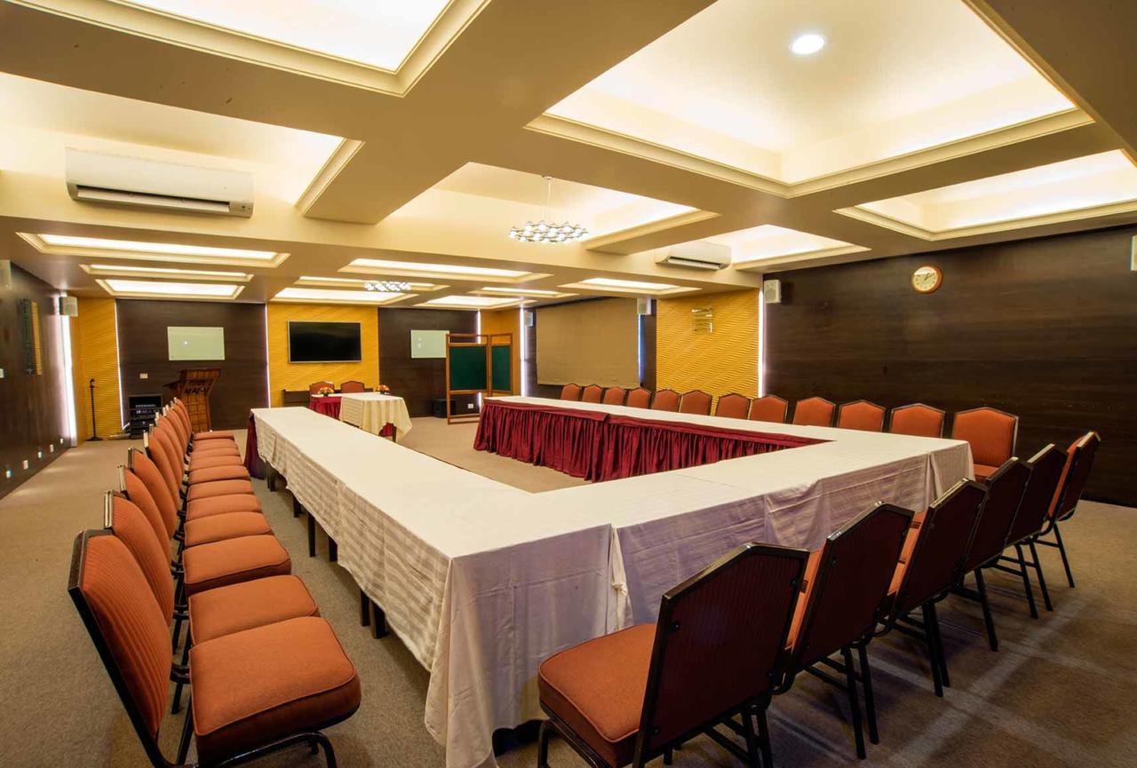 Ymca International House Hotel Mumbai Exterior foto